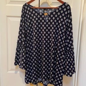 New Directions 2x dressy top with flare sleeves